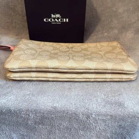 🤎🩷COACH🤎🩷Tan & Salmon Signature Coated Canvas Double Zip Wallet/EUC - Picture 14 of 16